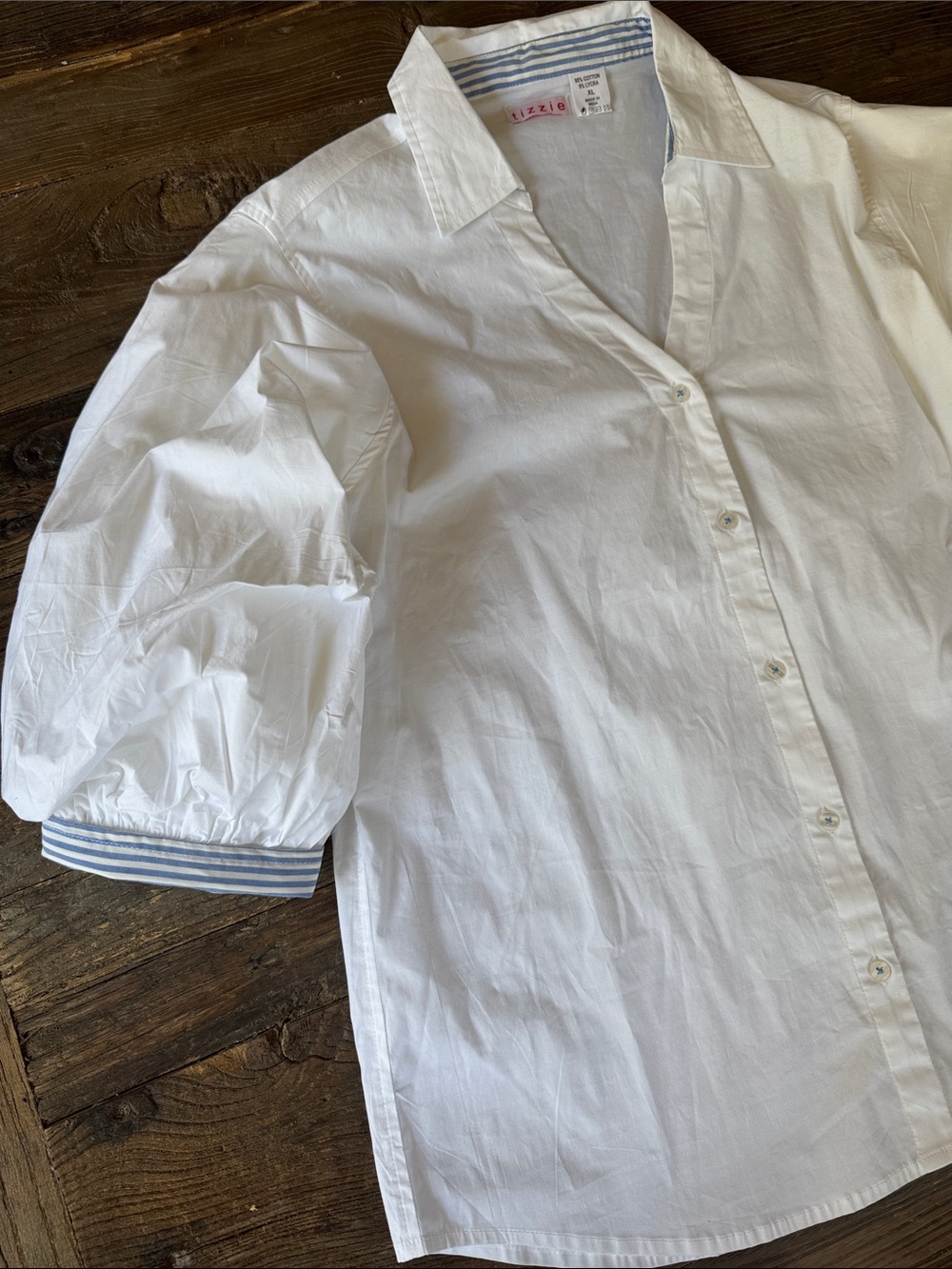 Tizzie white cotton button down v-neck balloon sleeved shirt EUC size XL - Picture 5 of 7